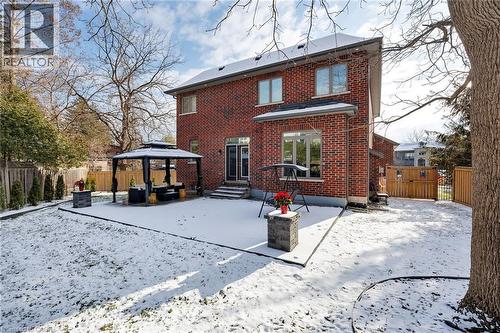 125 Paliser Court, Oakville, ON - Outdoor