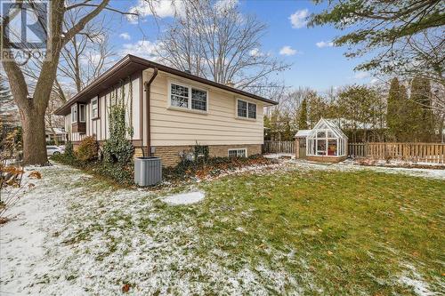 411 Brookmill Road, Oakville, ON - Outdoor