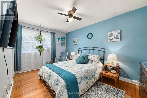 235 Farley Avenue, Belleville (Belleville Ward), ON - Indoor Photo Showing Bedroom