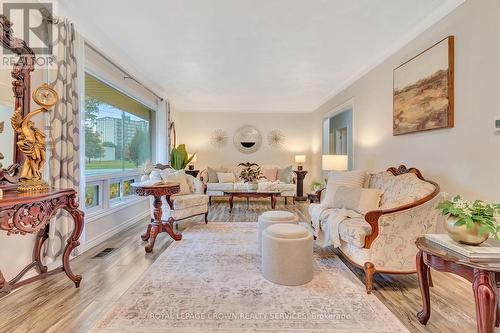 29 Pusey Boulevard, Brantford, ON - Indoor Photo Showing Living Room