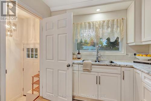 29 Pusey Boulevard, Brantford, ON - Indoor Photo Showing Kitchen With Double Sink