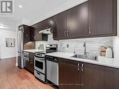 407 - 320 Richmond Street E, Toronto, ON - Indoor Photo Showing Kitchen