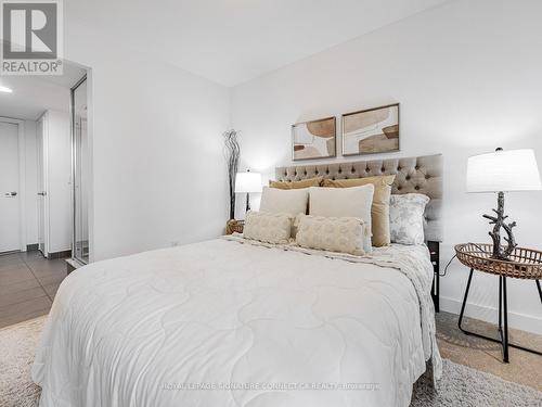 407 - 320 Richmond Street E, Toronto, ON - Indoor Photo Showing Bedroom