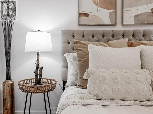 407 - 320 Richmond Street E, Toronto, ON - Indoor Photo Showing Bedroom