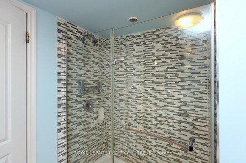 16-1021 Cedarglen Gate, Mississauga, ON - 