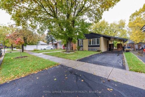 20 Hallow Crescent, Toronto, ON - Outdoor