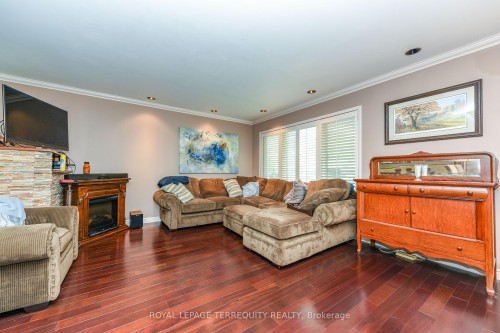 20 Hallow Crescent, Toronto, ON - Indoor Photo Showing Living Room With Fireplace