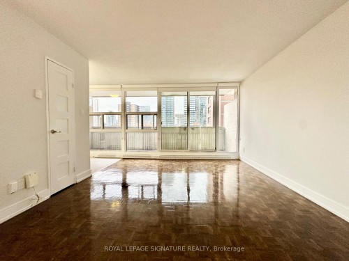 701-33 Isabella Street, Toronto, ON - Indoor Photo Showing Other Room