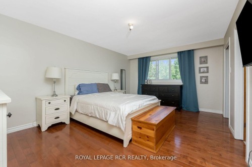 994034 Mono/Adjala Townline Road, Mono, ON - Indoor Photo Showing Bedroom