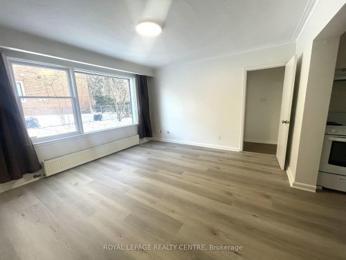 Apt. #1-341 Sheppard Avenue E, Toronto, ON - Indoor Photo Showing Other Room