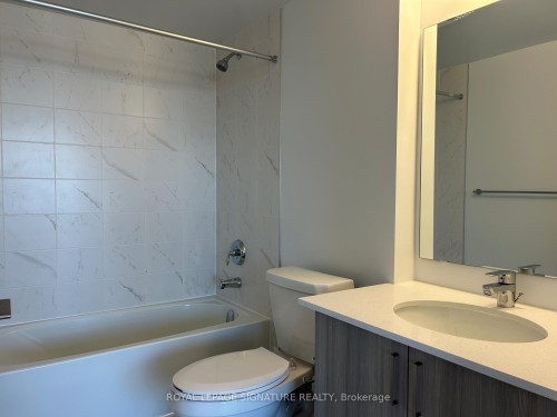 301-1455 Celebration Drive, Pickering, ON - Indoor Photo Showing Bathroom
