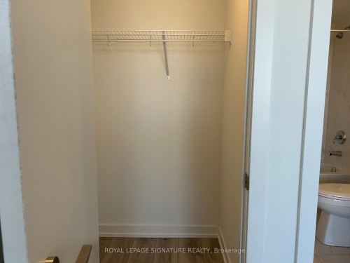 301-1455 Celebration Drive, Pickering, ON - Indoor Photo Showing Bathroom