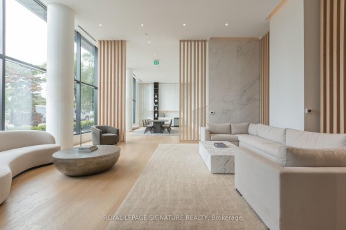 719-3009 Novar Road, Mississauga, ON - Indoor Photo Showing Living Room