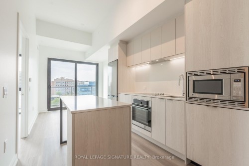 719-3009 Novar Road, Mississauga, ON - Indoor Photo Showing Kitchen