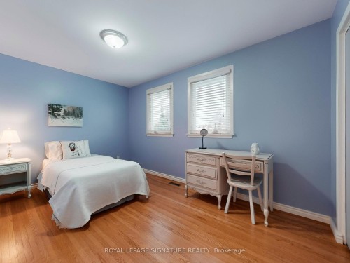 34 Charade Court, Toronto, ON - Indoor Photo Showing Bedroom