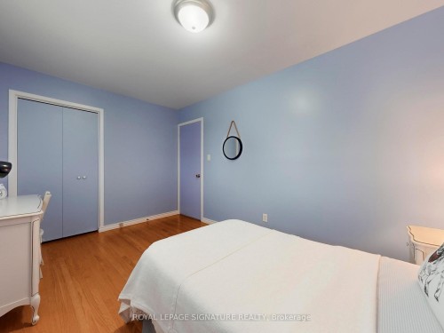 34 Charade Court, Toronto, ON - Indoor Photo Showing Bedroom