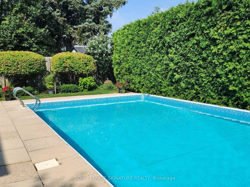 34 Charade Court, Toronto, ON - Outdoor With In Ground Pool