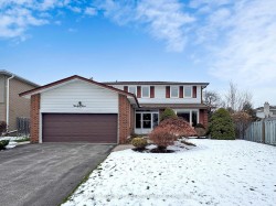 34 Charade Court  Toronto, ON M1W 1C8