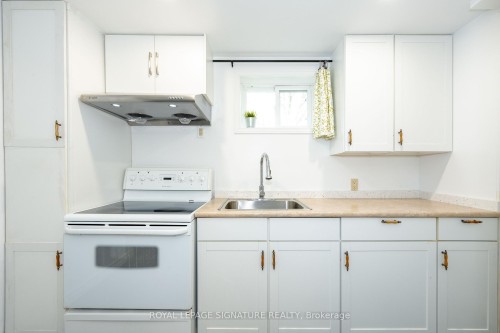 145 Sloane Avenue, Toronto, ON - Indoor Photo Showing Kitchen