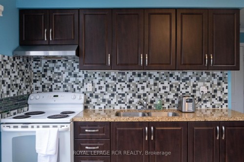 341 Miami Drive, Georgina, ON - Indoor Photo Showing Kitchen With Double Sink