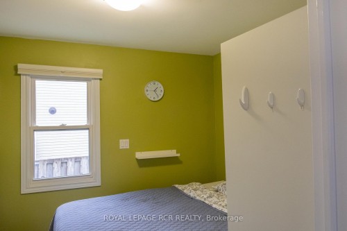 341 Miami Drive, Georgina, ON - Indoor Photo Showing Bedroom