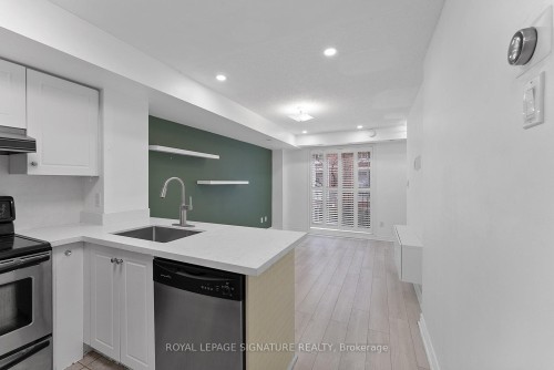 1207-22 Laidlaw Street, Toronto, ON - Indoor Photo Showing Kitchen