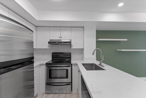 1207-22 Laidlaw Street, Toronto, ON - Indoor Photo Showing Kitchen