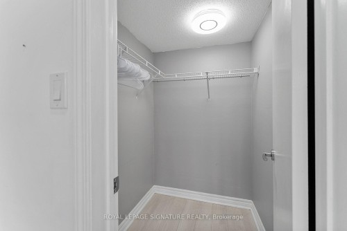 1207-22 Laidlaw Street, Toronto, ON - Indoor