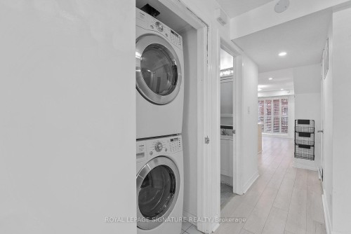 1207-22 Laidlaw Street, Toronto, ON - Indoor Photo Showing Laundry Room