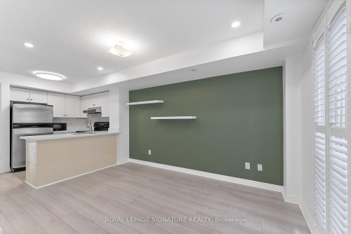 1207-22 Laidlaw Street, Toronto, ON - Indoor Photo Showing Kitchen