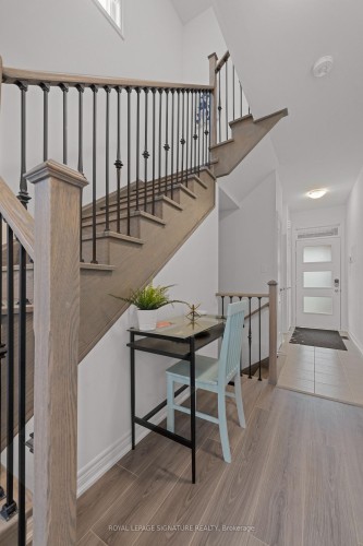 270 Great Falls Boulevard, Hamilton, ON 