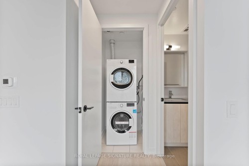 1201-35 Parliament Street, Toronto, ON - Indoor Photo Showing Laundry Room