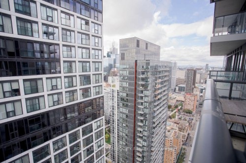 4603-251 Jarvis Street, Toronto, ON - Outdoor