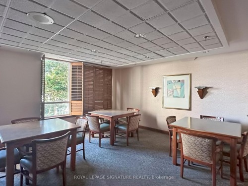 620-88 Corporate Drive, Toronto, ON - Indoor Photo Showing Dining Room