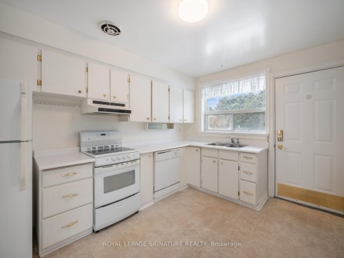 3 Merredin Place, Toronto, ON - Indoor Photo Showing Kitchen With Double Sink