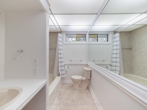 3 Merredin Place, Toronto, ON - Indoor Photo Showing Bathroom