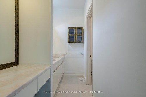 Main-53 Florence Avenue, Toronto, ON - Indoor Photo Showing Other Room