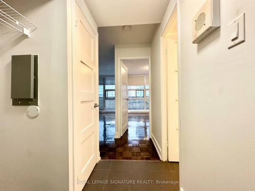 2109-33 Isabella Street, Toronto, ON - Indoor