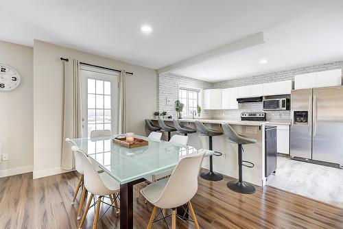 1111-2440 Old Okanagan Highway, West Kelowna, BC - Indoor Photo Showing Dining Room