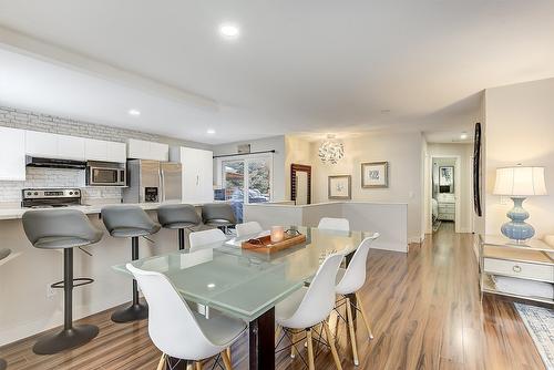 1111-2440 Old Okanagan Highway, West Kelowna, BC - Indoor Photo Showing Dining Room