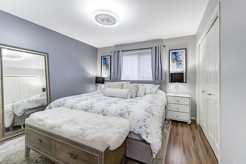 1111-2440 Old Okanagan Highway, West Kelowna, BC - Indoor Photo Showing Bedroom