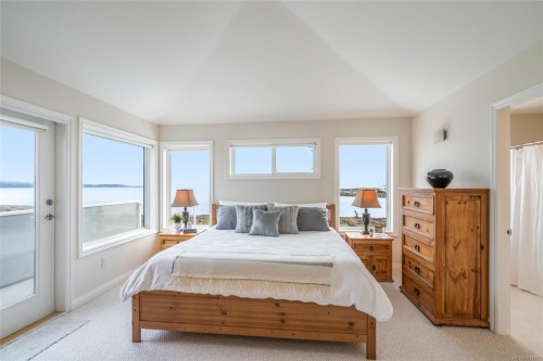 1765 Admiral Tryon Blvd, French Creek, BC 