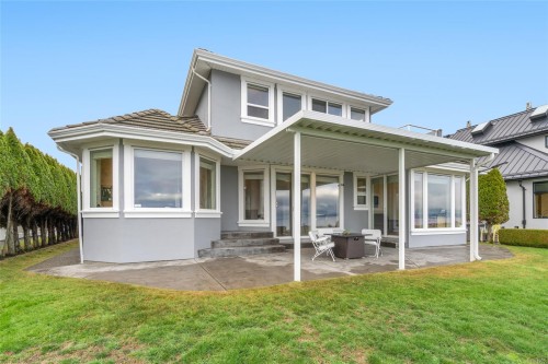 1765 Admiral Tryon Blvd, French Creek, BC 