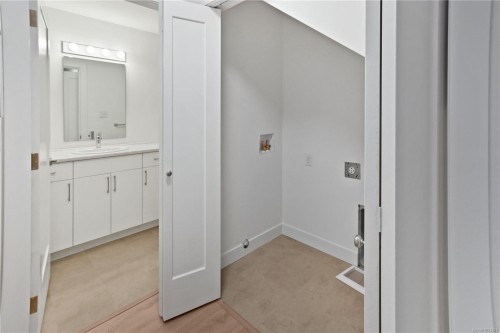 1013 Rozzano Pl, Ladysmith, BC 