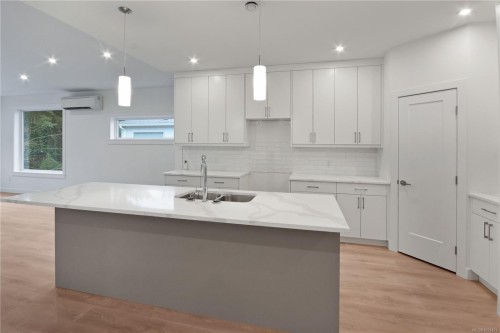 1013 Rozzano Pl, Ladysmith, BC 