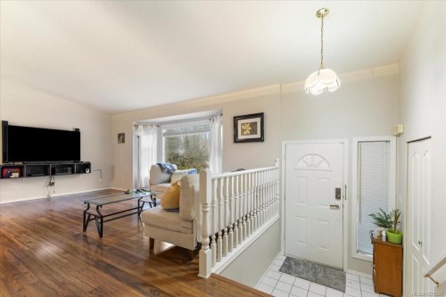 3260 Departure Bay Rd, Nanaimo, BC 