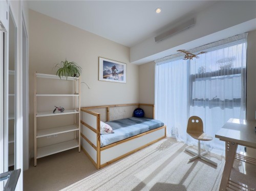 N312-1105 Pandora Ave, Victoria, BC - Indoor Photo Showing Bedroom