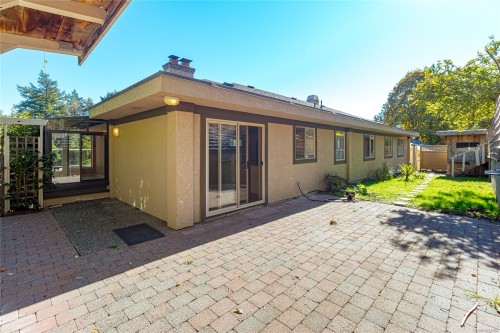 991 Seapearl Pl, Saanich, BC 