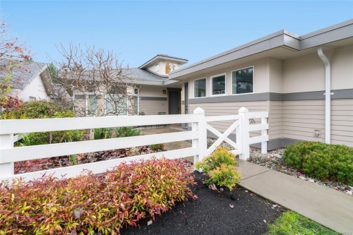 14-500 Corfield St South, Parksville, BC 