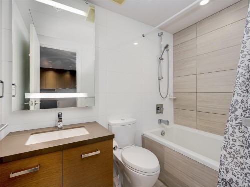 1007-83 Saghalie Rd, Victoria, BC 